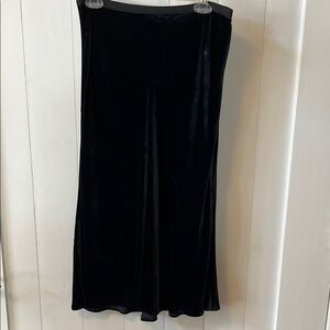 Vince Black Midi Slip Skirt for Cocktail